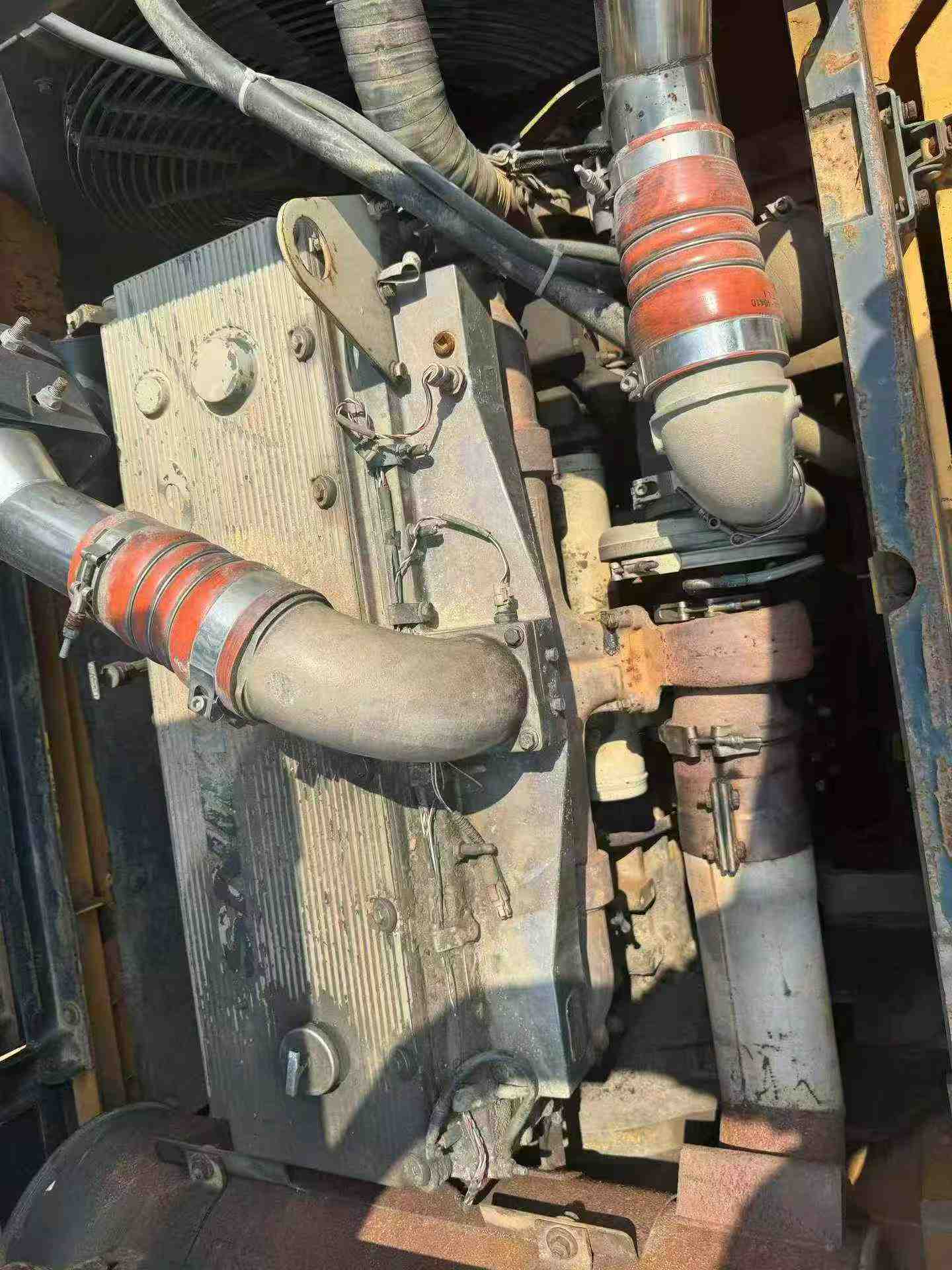 Compre Escavadeira Hyundai R385LVS Usada / 4