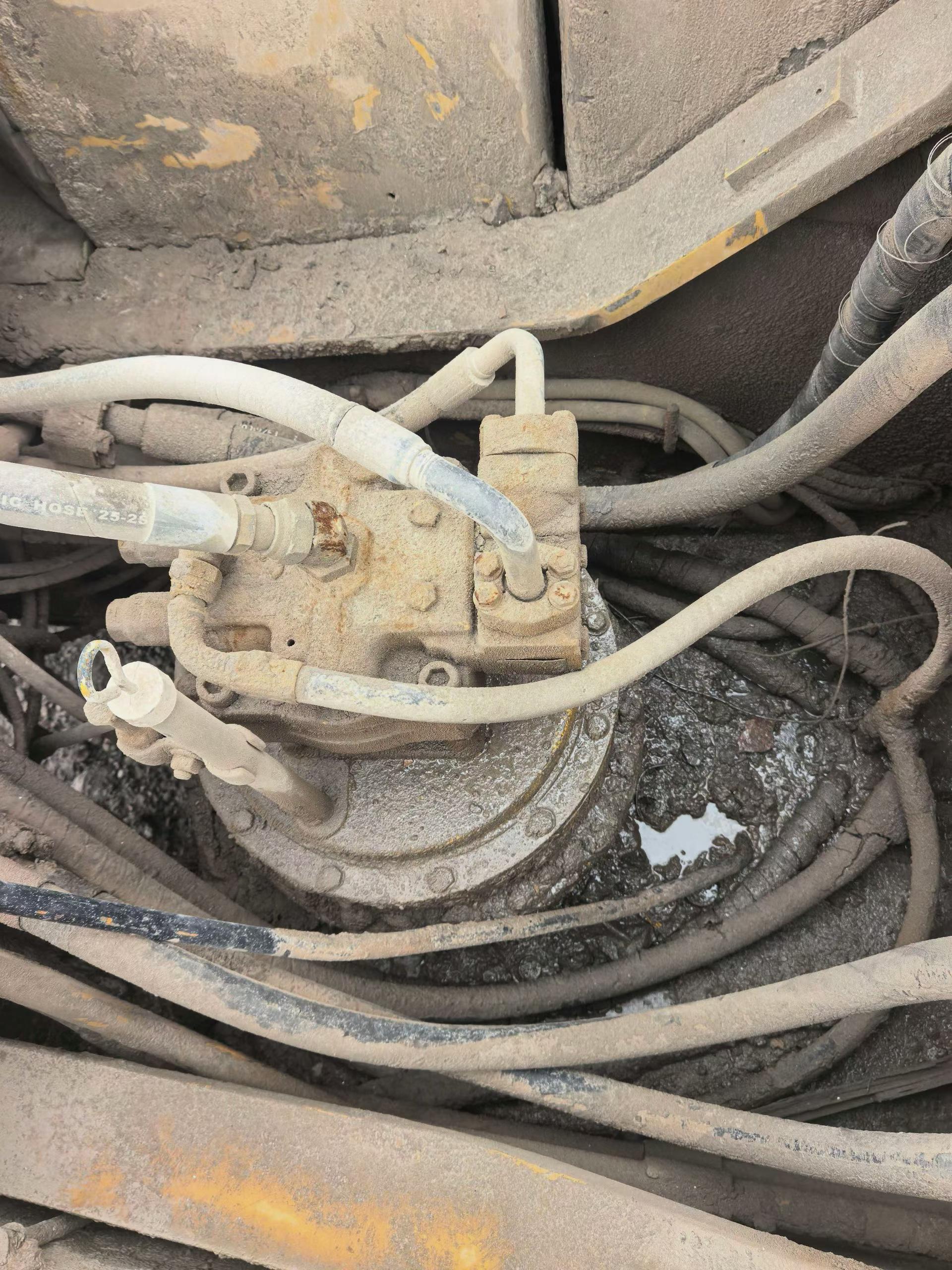 شراء حفارة Caterpillar 336E مستعملة / 4