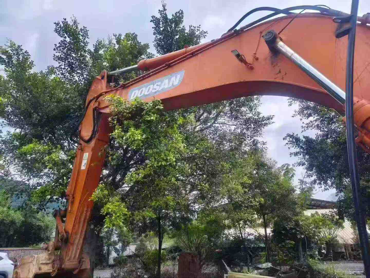 Buy Doosan DH220-7 Used Excavator / 3