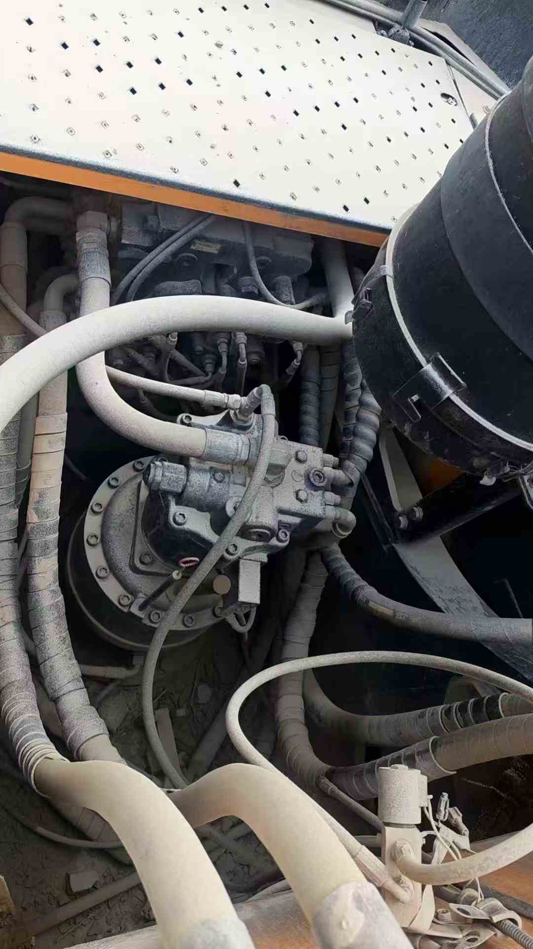 Compre Excavadora Hyundai R385LVS Usada / 5