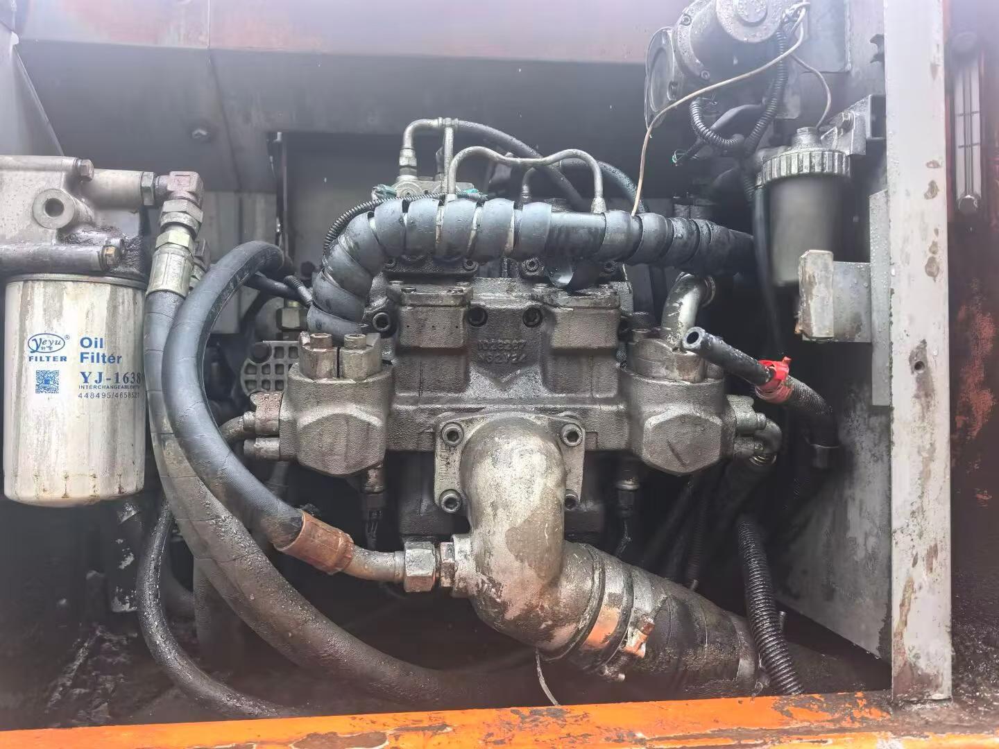 Buy Hitachi ZX200-6 Used Excavator / 8
