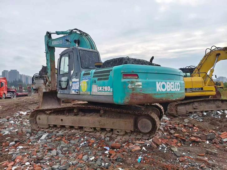 Buy Kobelco SK260 Used Excavator / 1