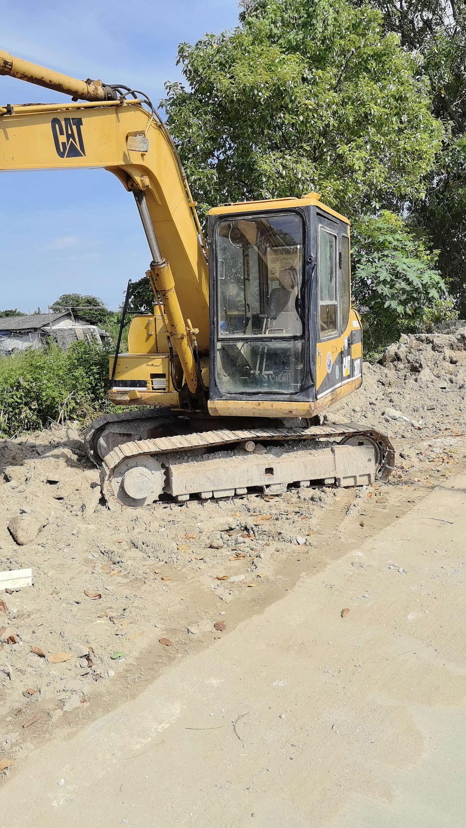 Buy Caterpillar 307B Used Excavator / 2