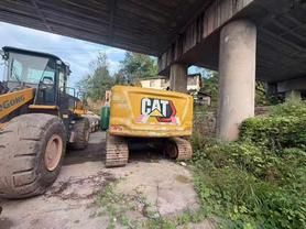 Buy Caterpillar 323 Used Excavator / 3 Buy Caterpillar 323 Used Excavator / 3