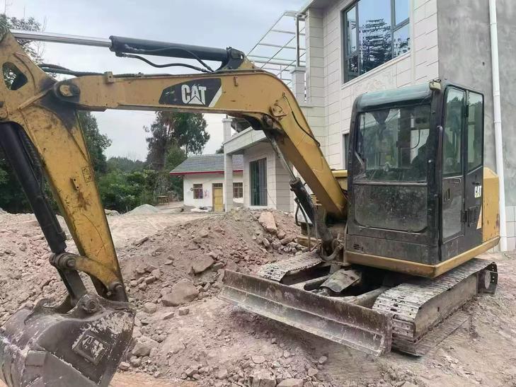 Buy Caterpillar 305.5 Used Excavator / 1