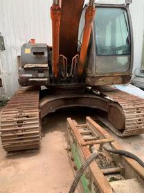 Buy Hitachi EX200-3 Used Excavator / 9 Buy Hitachi EX200-3 Used Excavator / 9