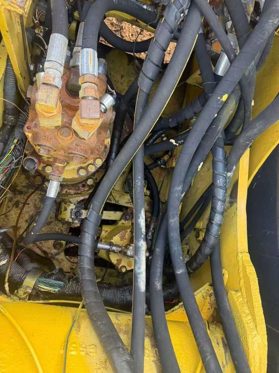 Buy Komatsu PC120-6 Used Excavator / 1