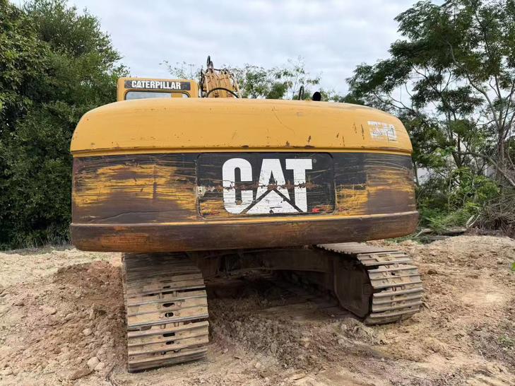 Buy Caterpillar 320A Used Excavator / 1