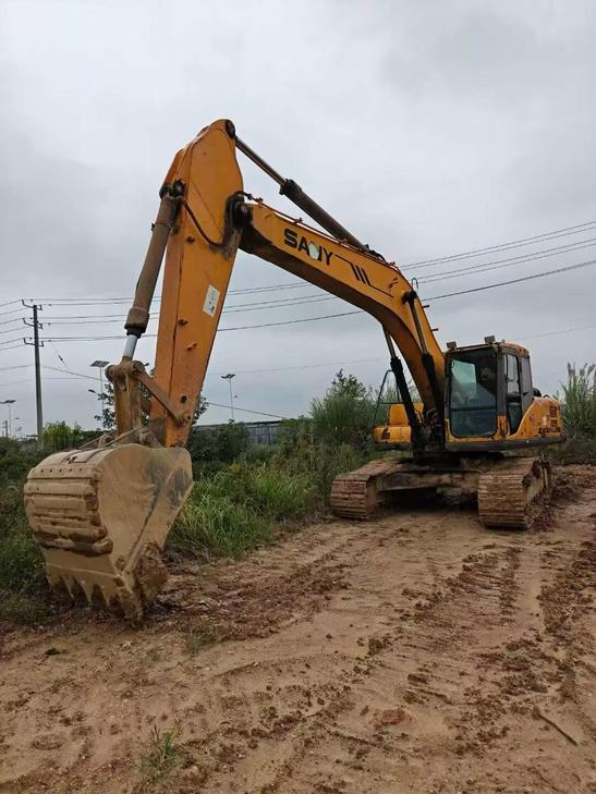 Buy Sany SY235C Used Excavator / 1