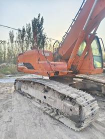 Buy Doosan DH220-7 Used Excavator / 4 Buy Doosan DH220-7 Used Excavator / 4