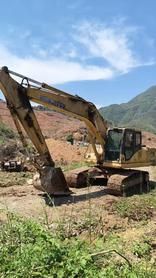 Buy Komatsu PC200-7 Used Excavator / 7 Buy Komatsu PC200-7 Used Excavator / 7