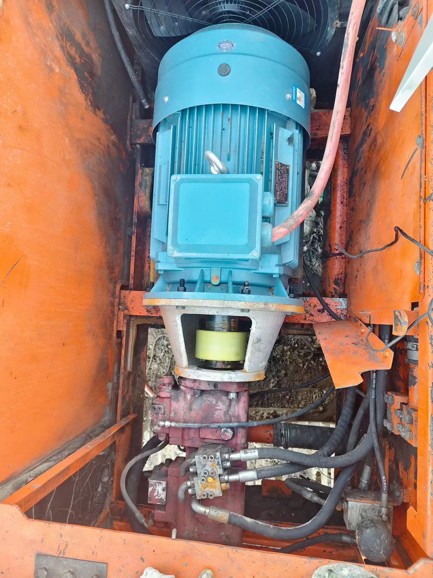 Buy Doosan DH220 Used Excavator / 6