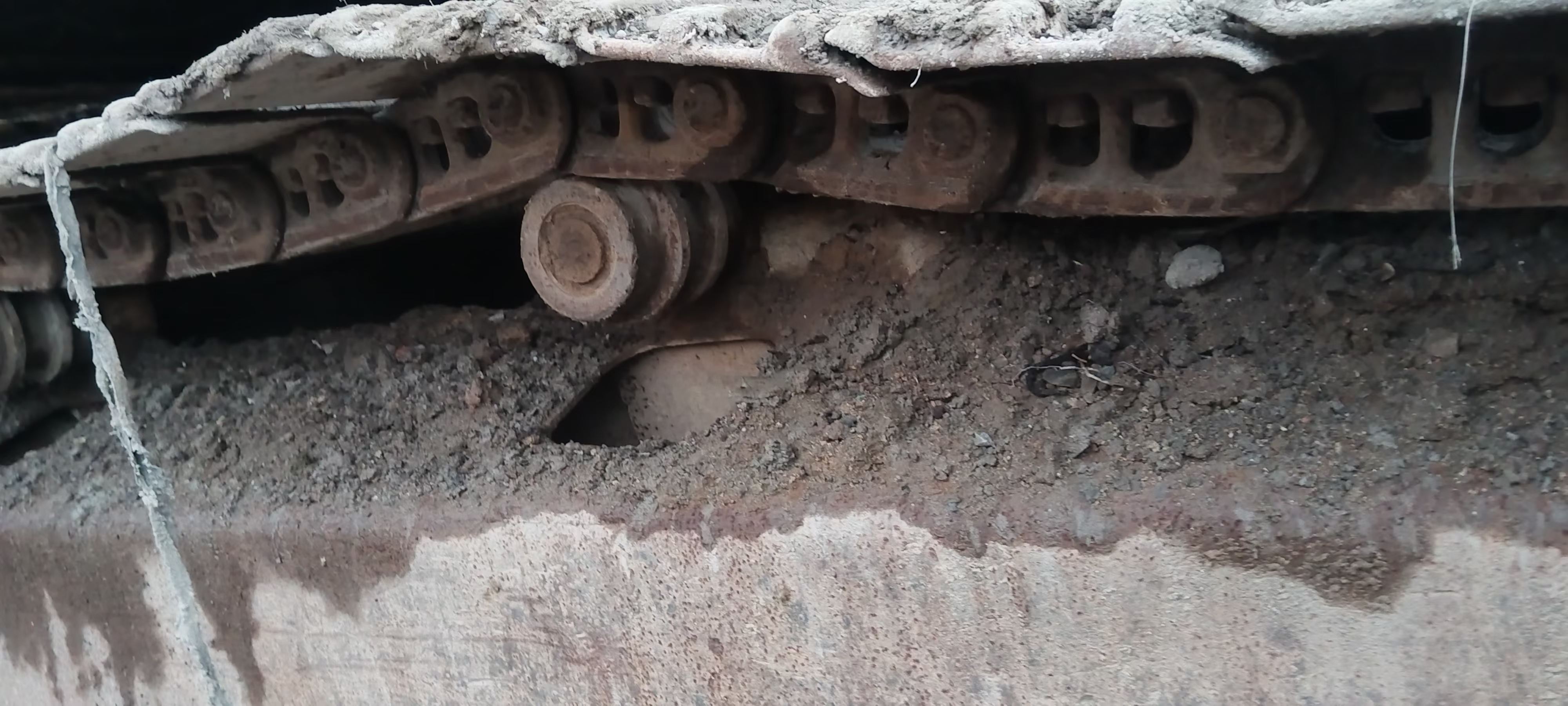 Buy Komatsu PC200-7 Used Excavator / 3