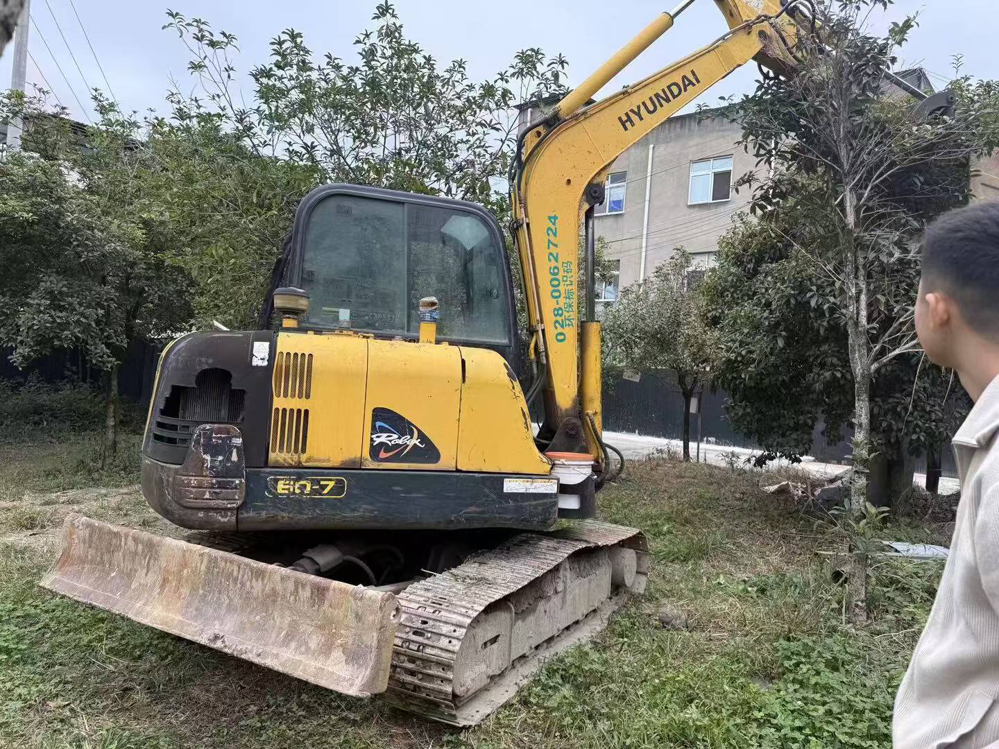 Buy Hyundai HX60 Used Excavator / 5