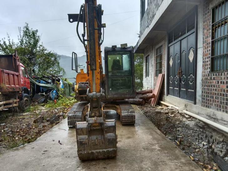 Buy Sany SY65C Used Excavator / 1