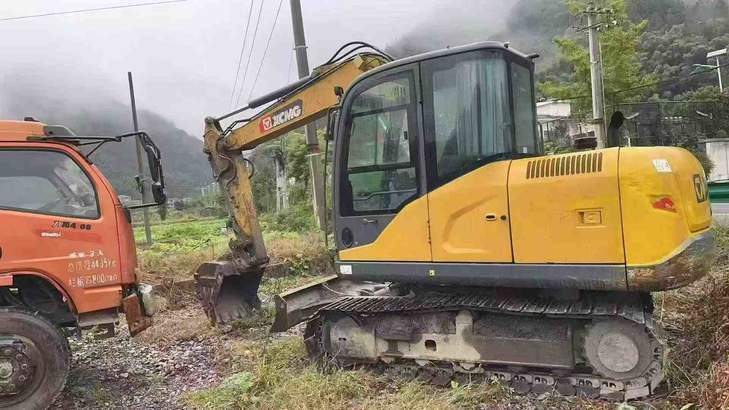 Buy XCMG Used Excavator / 1