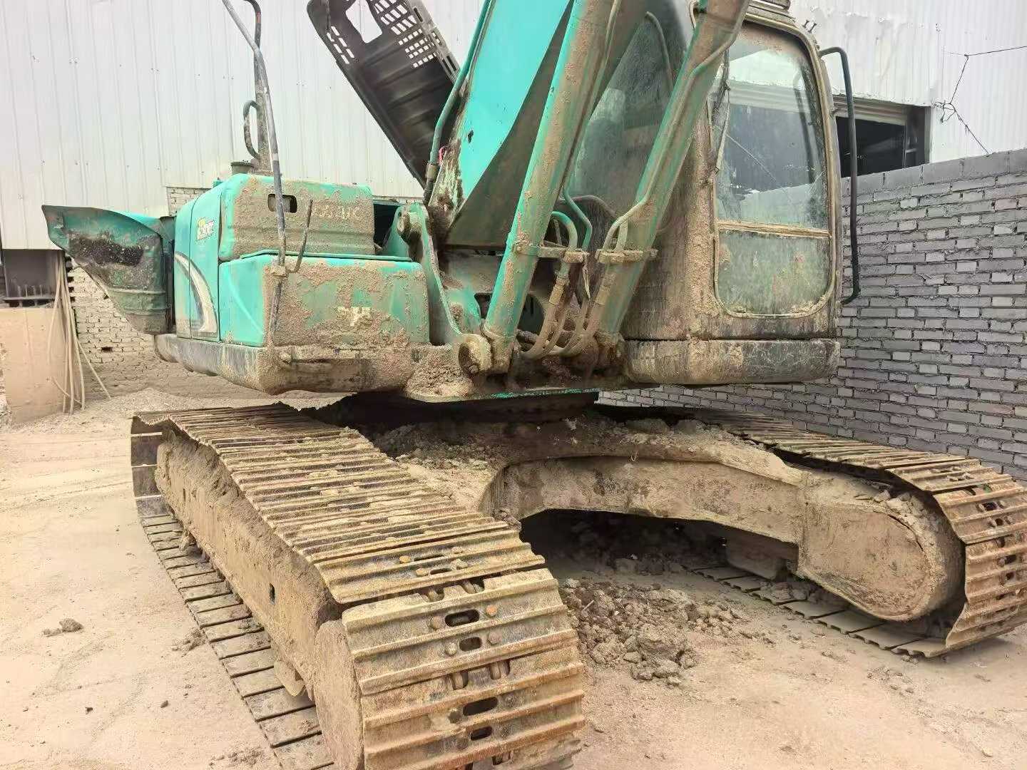 Buy Kobelco SK210 Used Excavator / 6