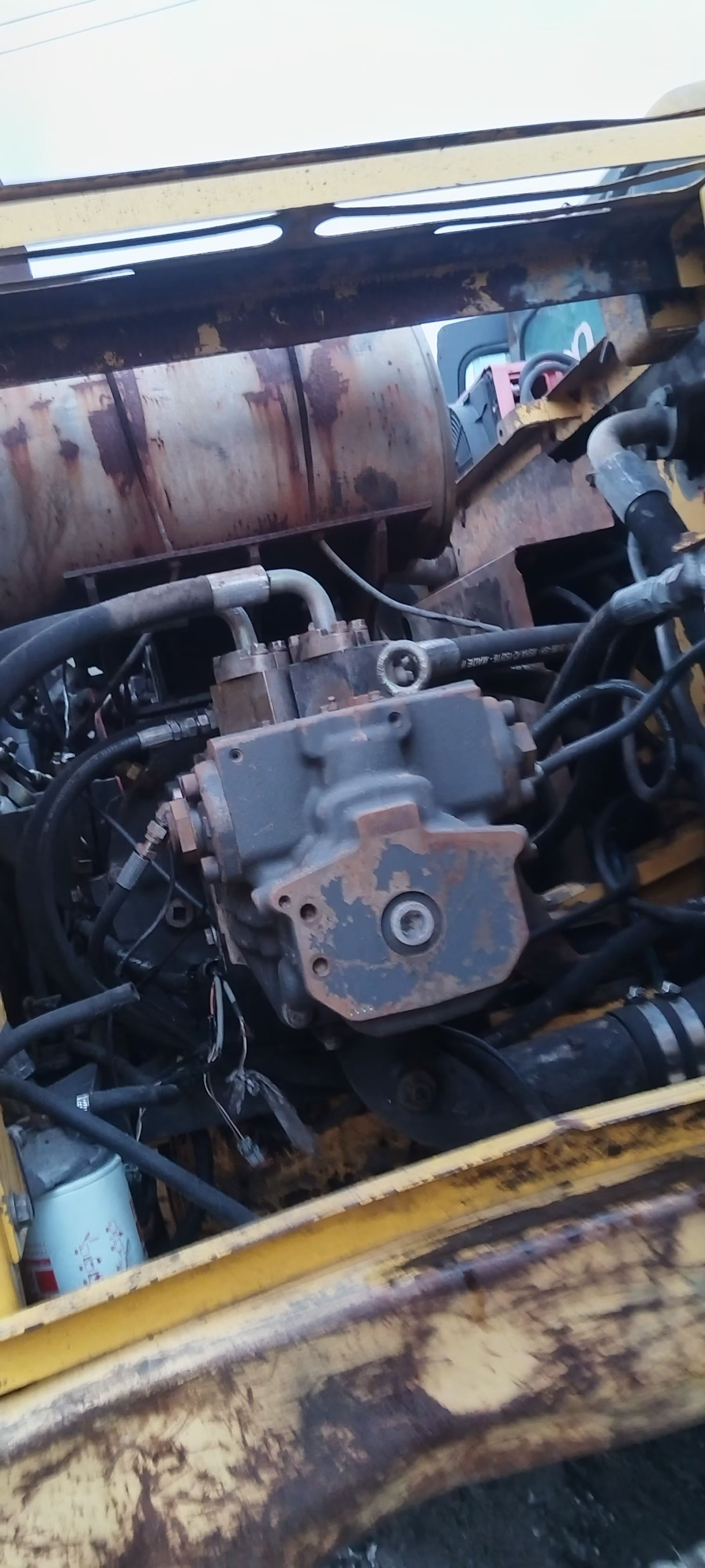 Buy Komatsu PC200-7 Used Excavator / 7
