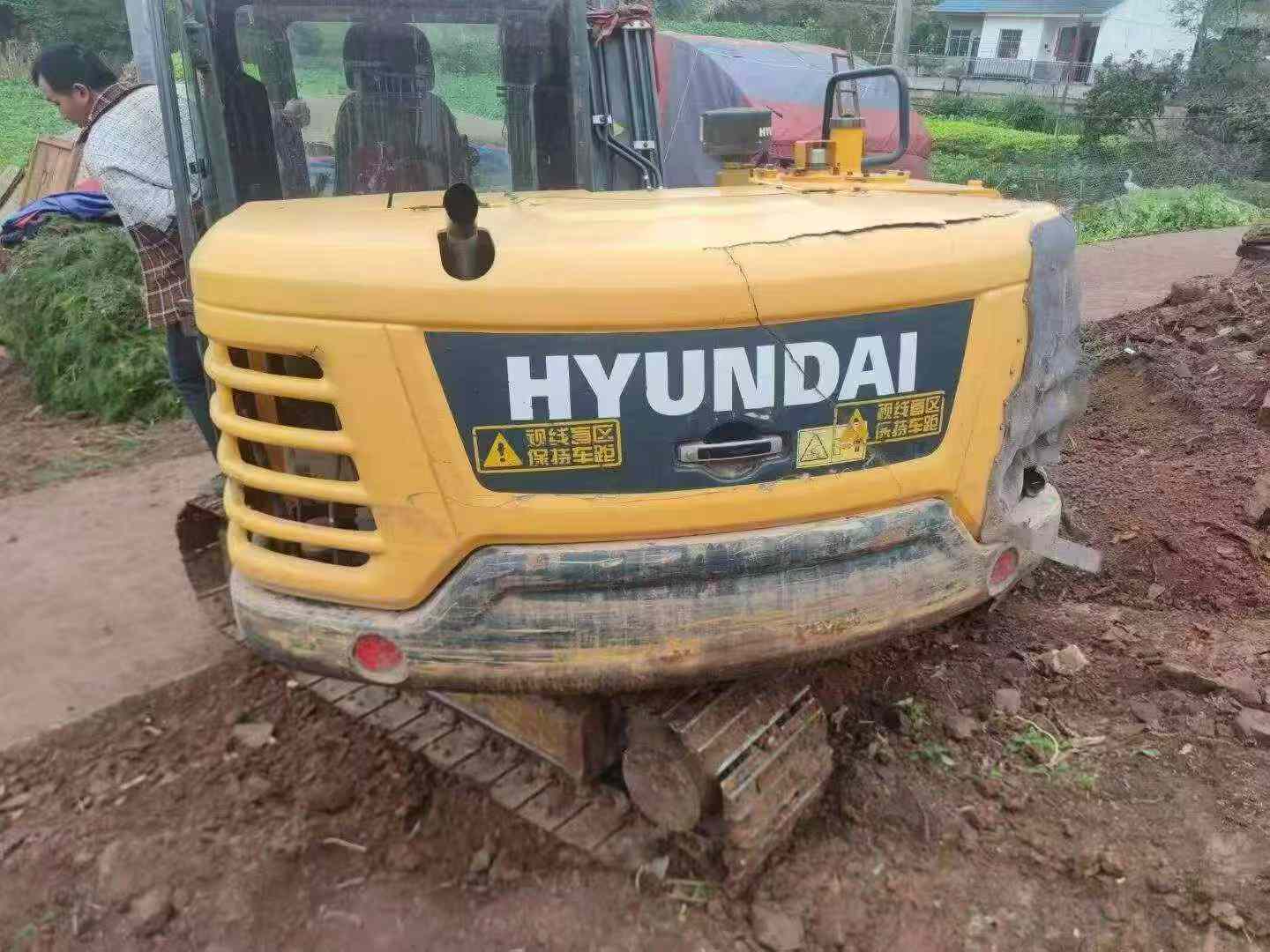 Купить Подержанный Экскаватор Hyundai R80G / 4