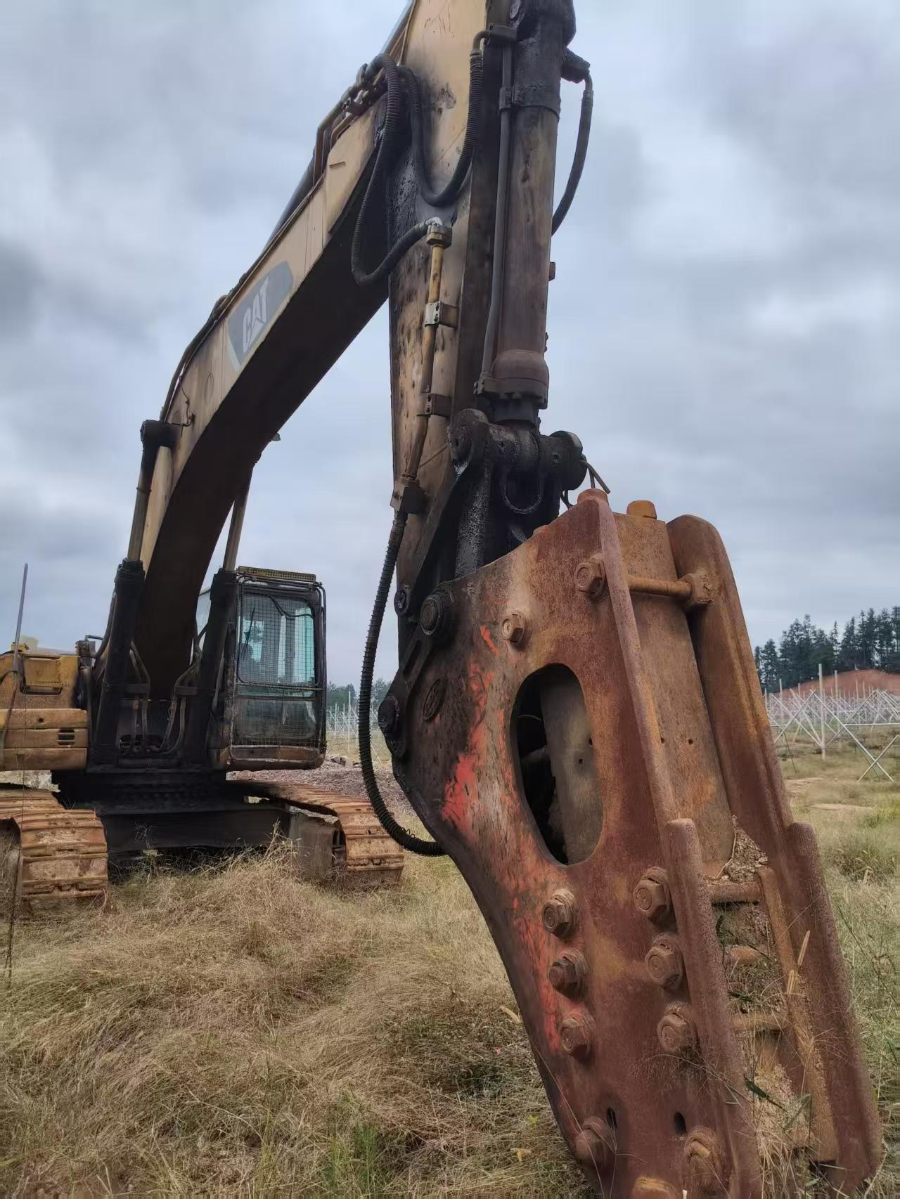 Buy Caterpillar 336E Used Excavator / 2