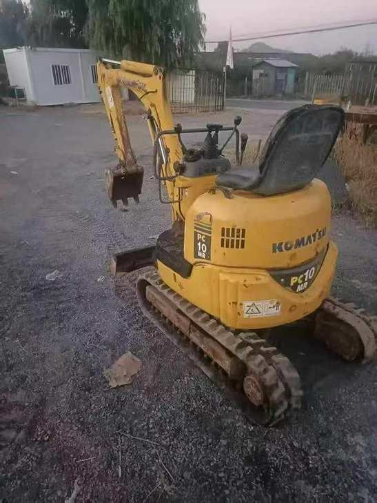 Buy Komatsu PC10-2 Used Excavator / 1