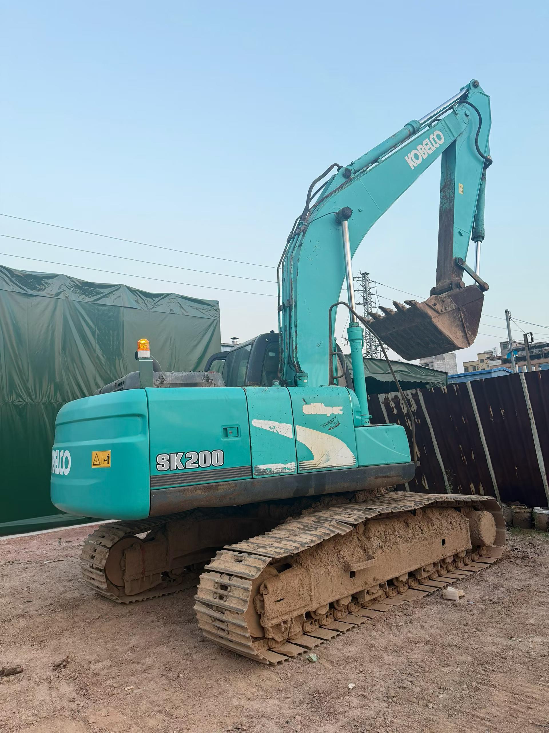 Buy Kobelco SK200-2 Used Excavator / 3