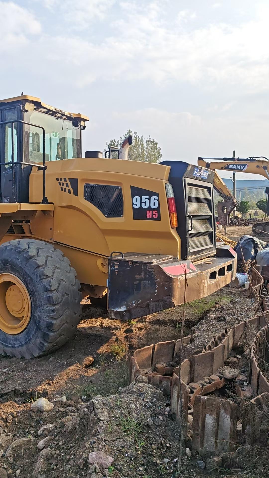 Buy Sany SW956N Used Excavator / 3