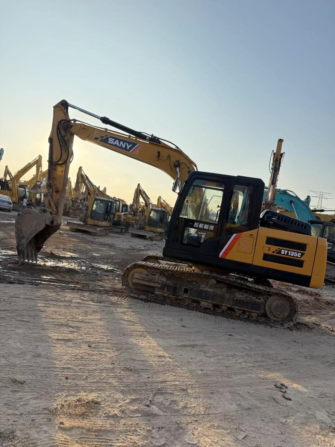 Buy Sany SY135C Used Excavator / 2