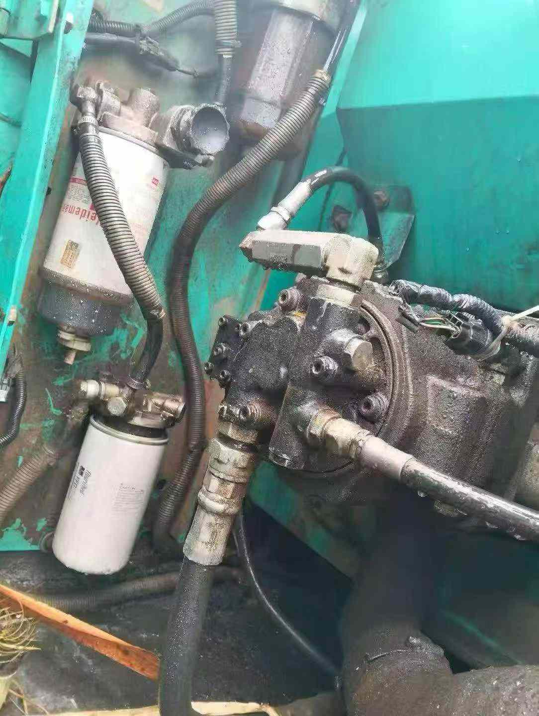 Buy Kobelco SK130 Used Excavator / 6