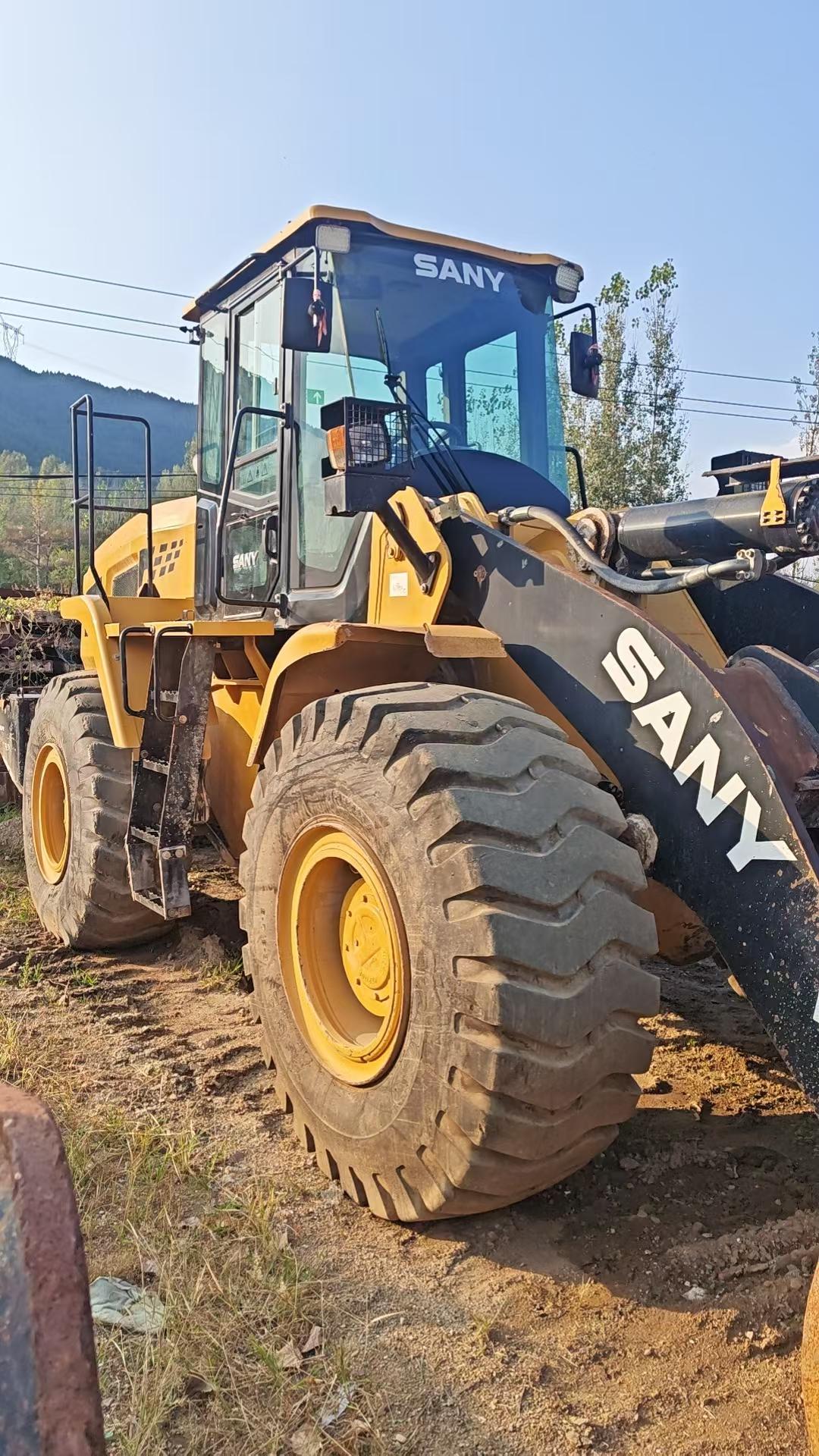 Buy Sany SW956N Used Excavator / 5