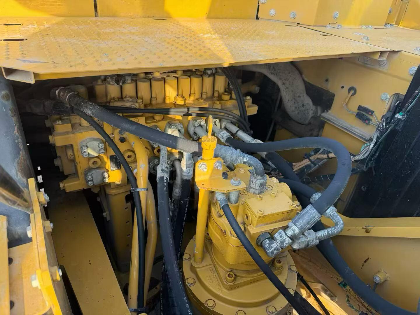 Buy Caterpillar 330B Used Excavator / 7