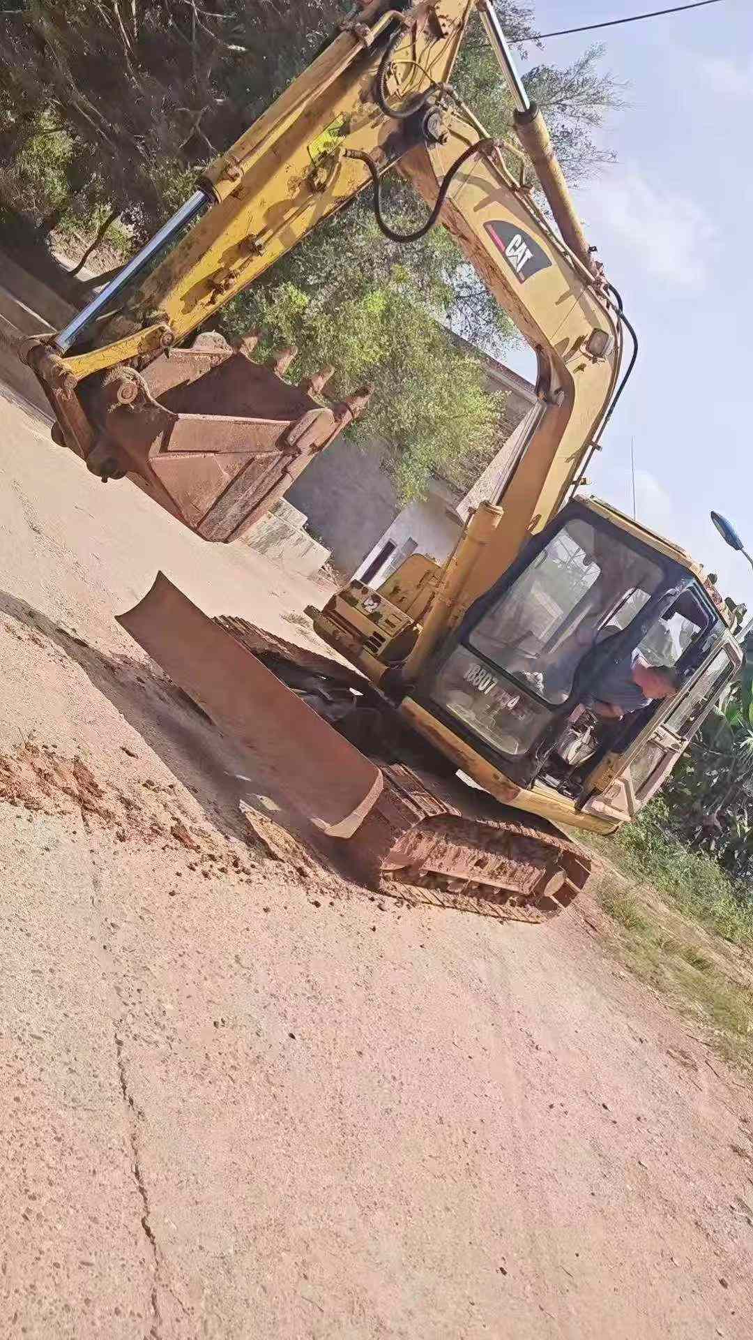 Buy Caterpillar 307B Used Excavator / 2
