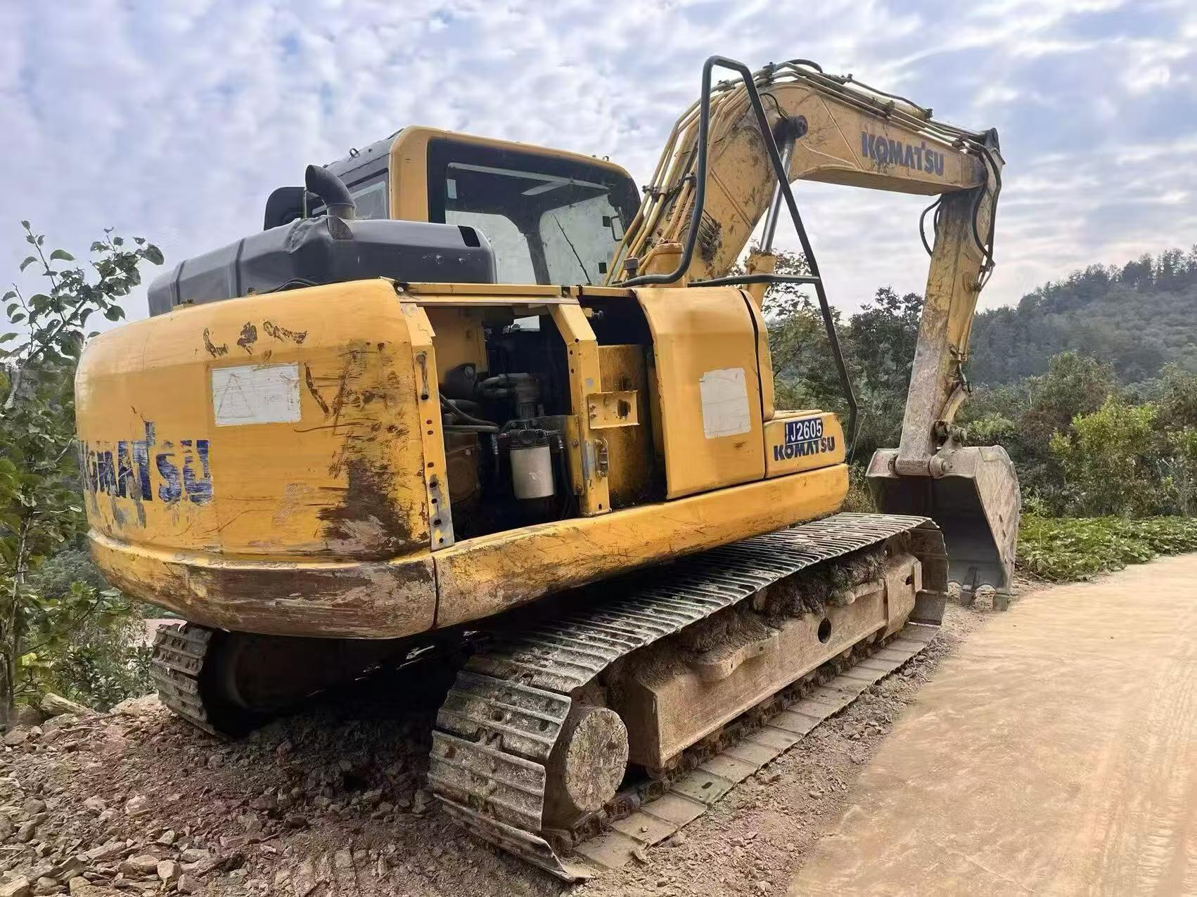 Buy Komatsu PC110-7 Used Excavator / 5