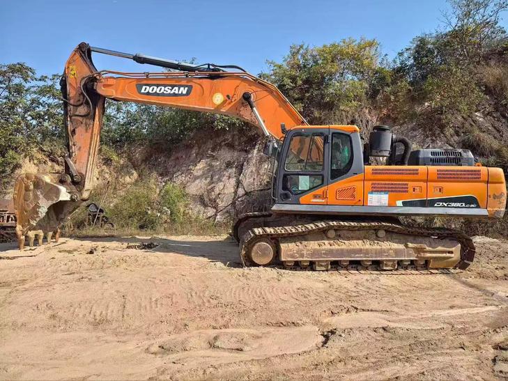 Buy Doosan DX380 Used Excavator / 1