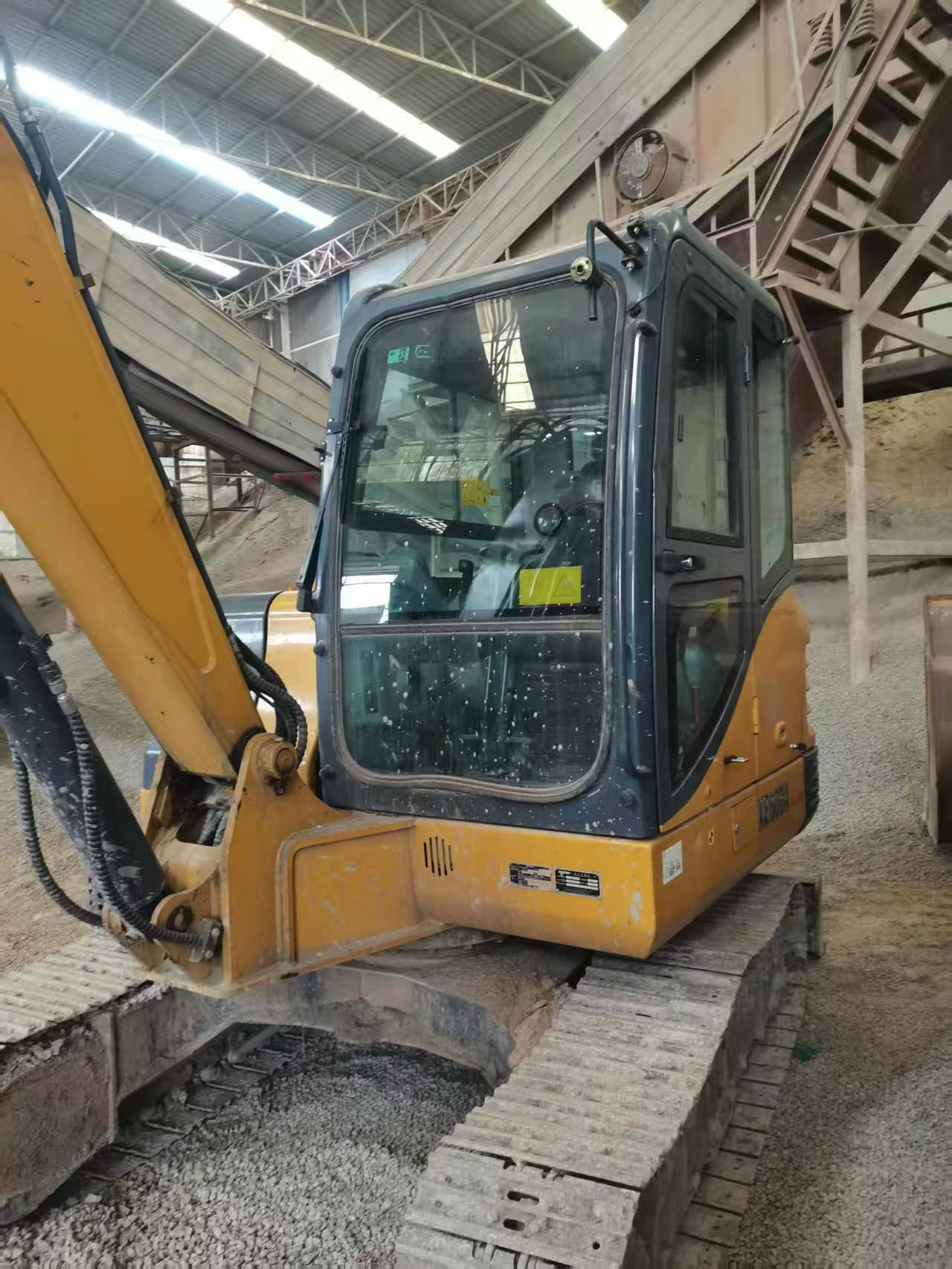 Buy XCMG XE60 Used Excavator / 3