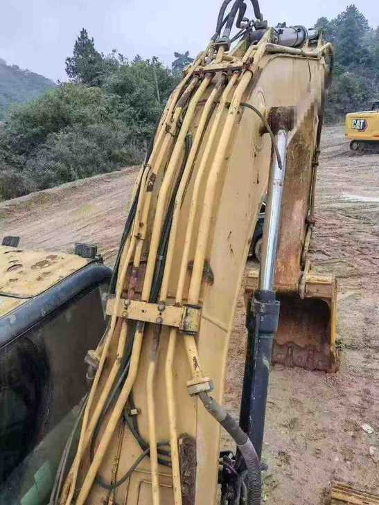 Buy Caterpillar 320D Used Excavator / 1