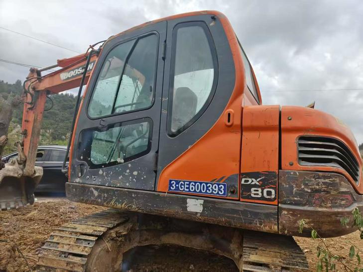 Buy Doosan DX75 Used Excavator / 1