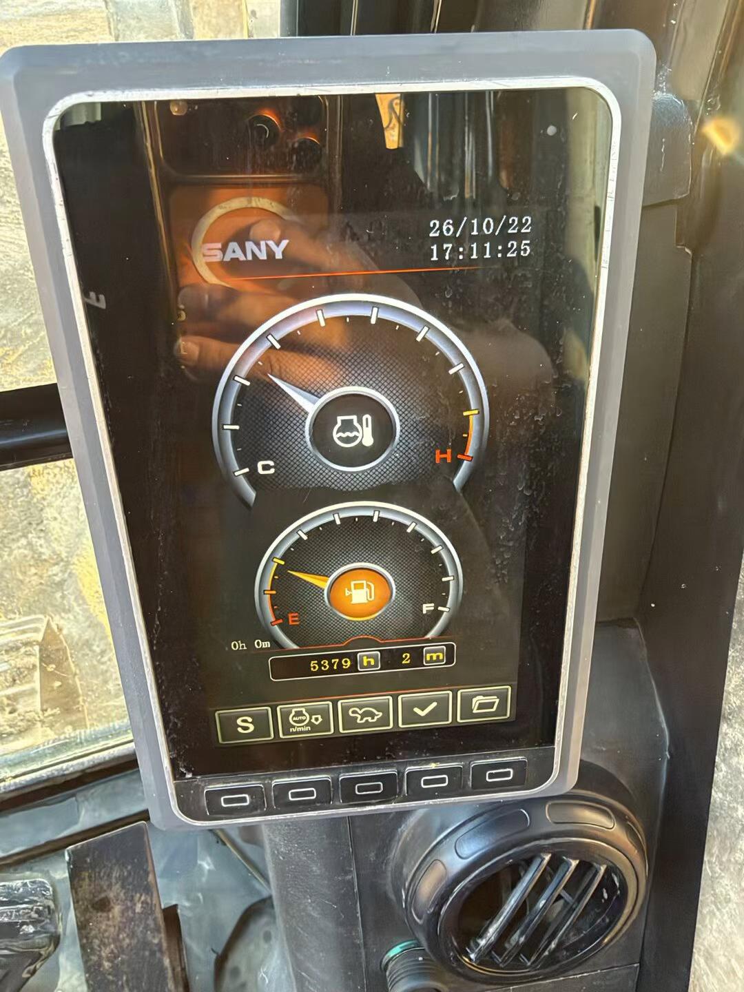 Buy Sany SY135C Used Excavator / 4