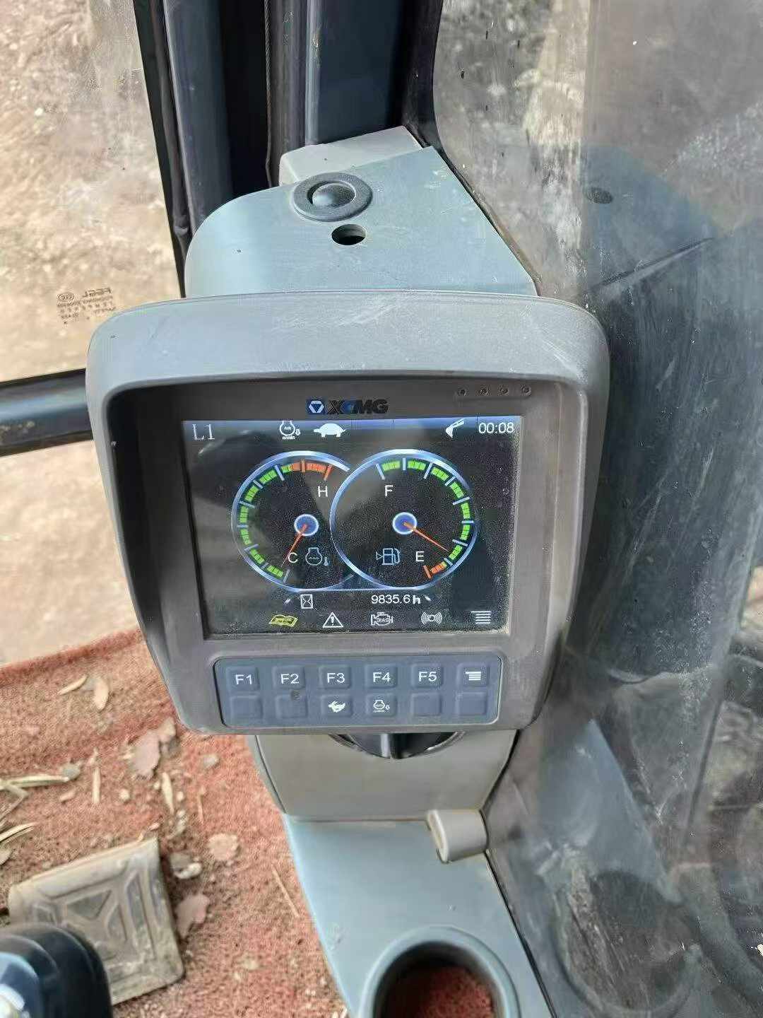 شراء حفارة XCMG LW200 مستعملة / 3