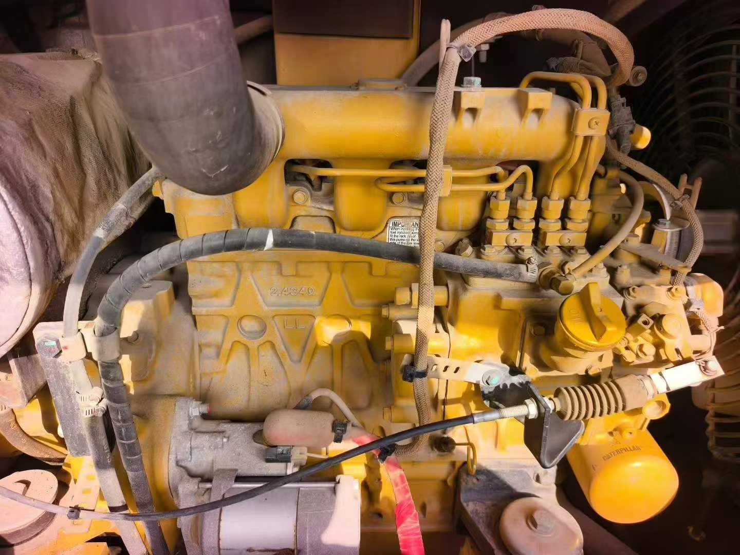 Compre Escavadeira Caterpillar 305B Usada / 3