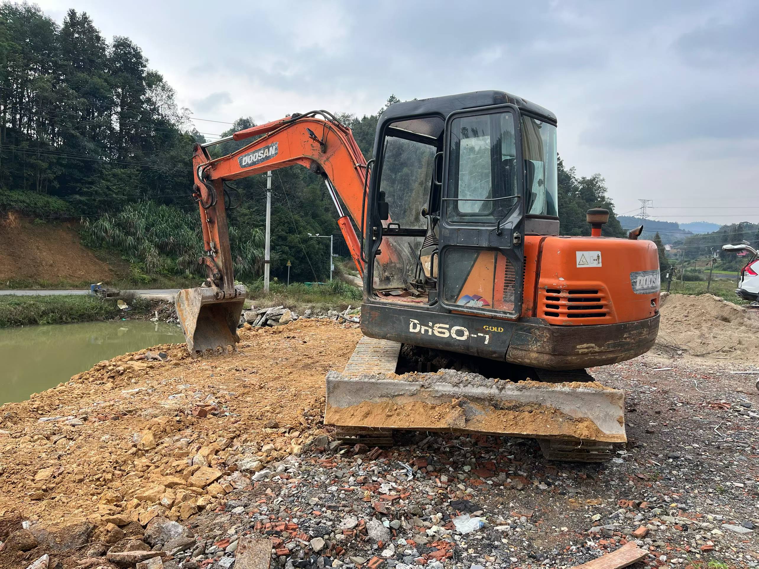 Buy Doosan DH55 Used Excavator / 3