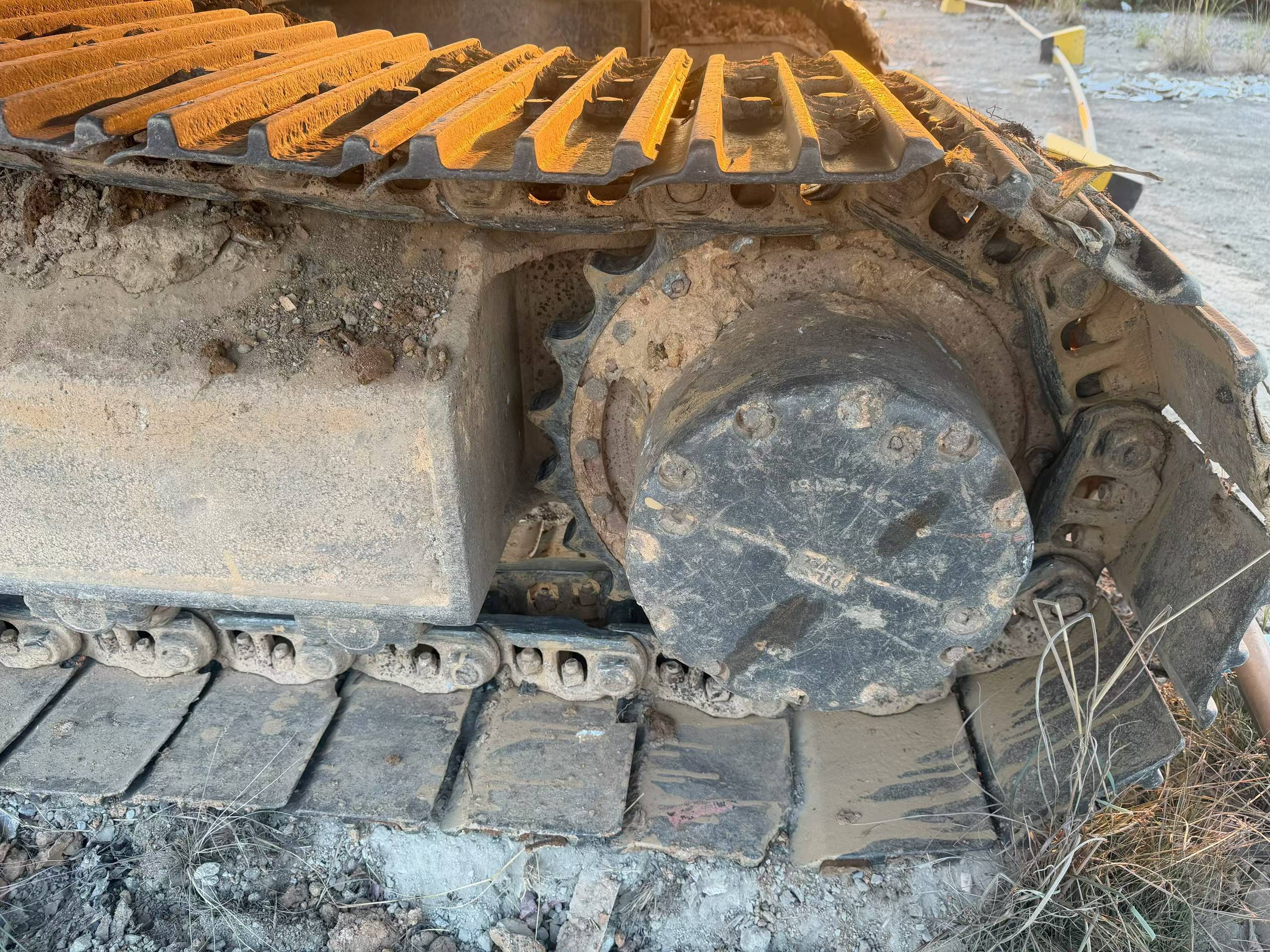 Buy Komatsu PC210-7 Used Excavator / 9