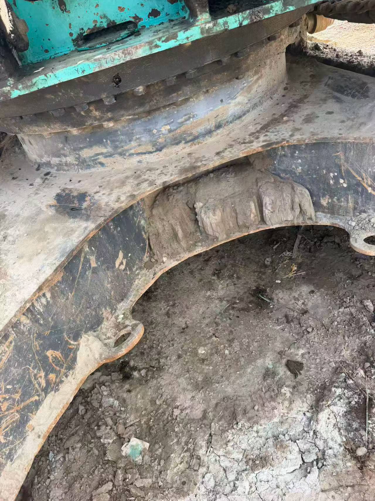 Buy Kobelco SK200-2 Used Excavator / 5