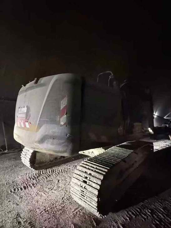 Buy Caterpillar 323 Used Excavator / 1