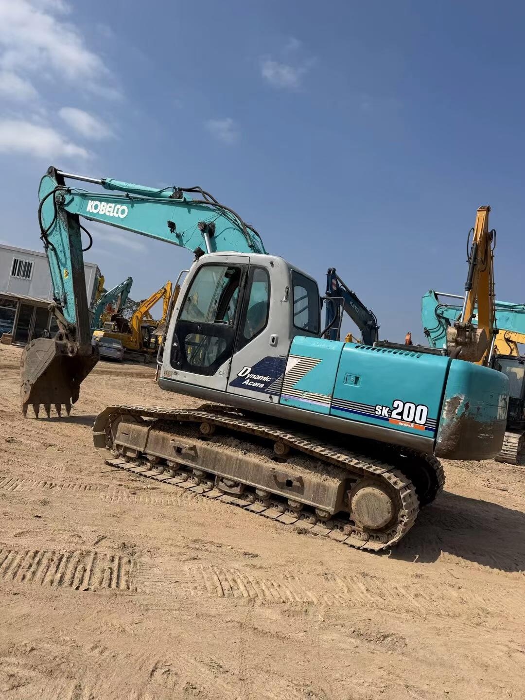Buy Kobelco SK200-2 Used Excavator / 3