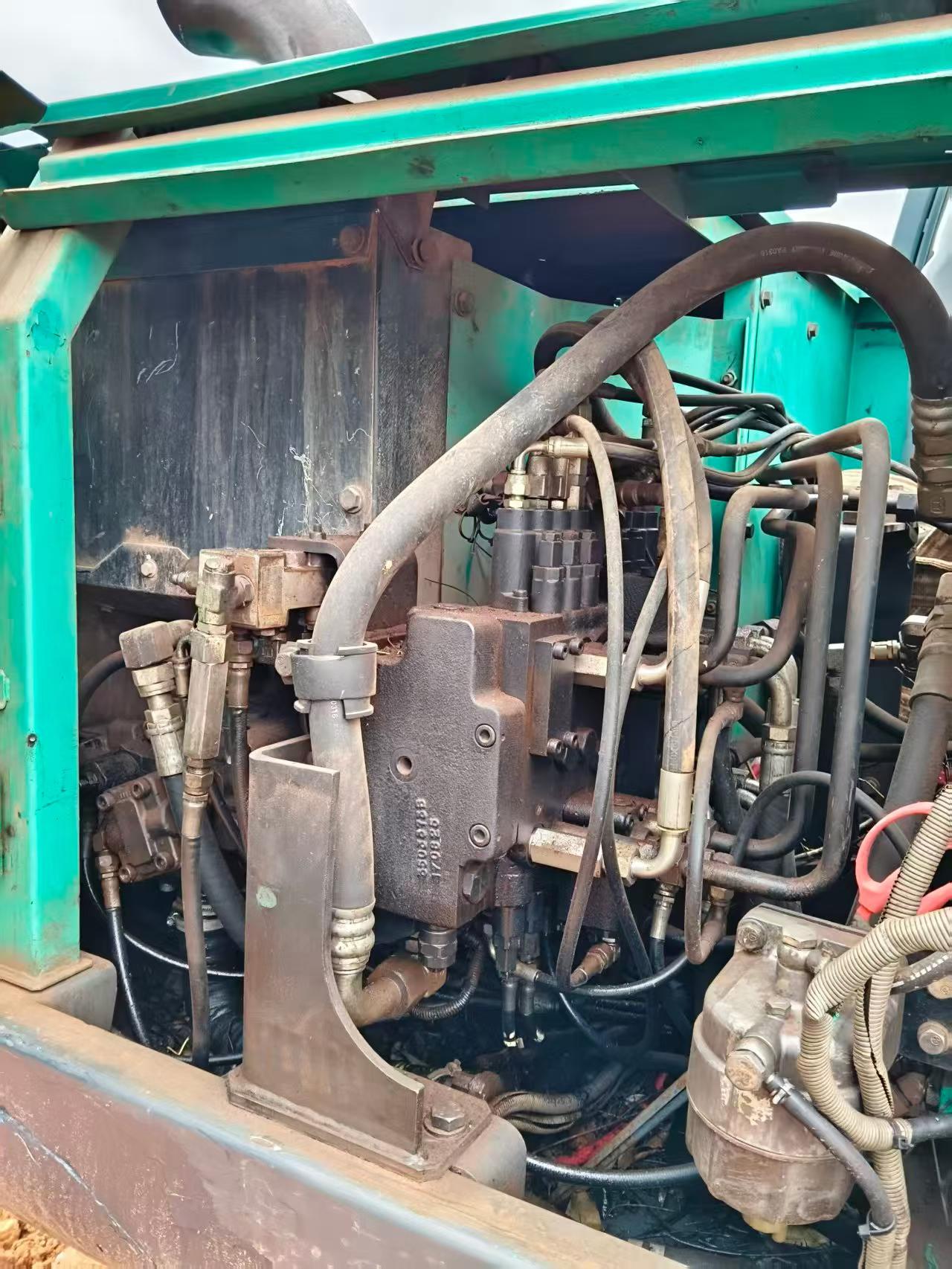 Buy Kobelco SK75 Used Excavator / 8