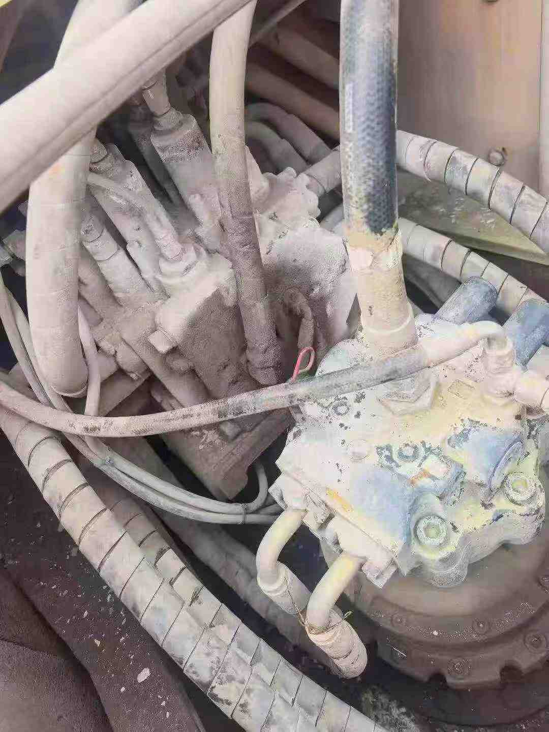 Buy Hyundai R225-7 Used Excavator / 8