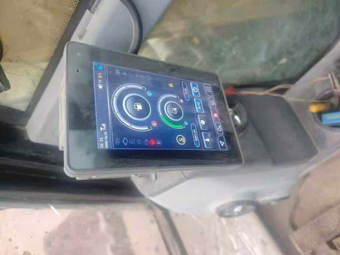 Buy Sany SY70C Used Excavator / 3