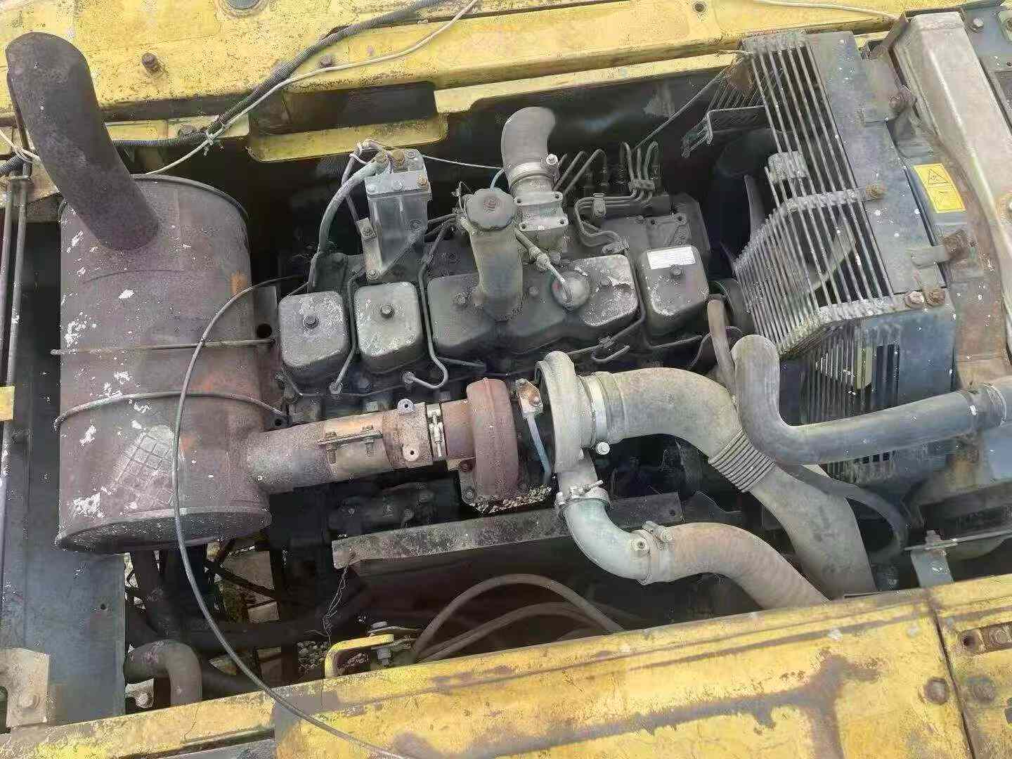 Buy Komatsu PC200-7 Used Excavator / 3