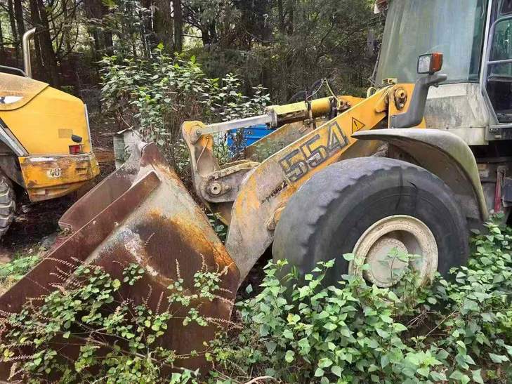 Buy Liebherr Used Excavator / 1